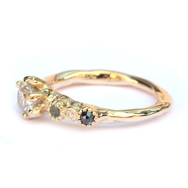 Zita ring met grote diamant