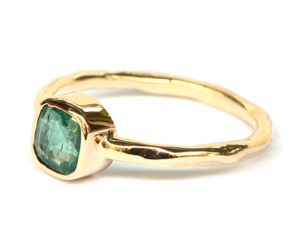 Ring met smaragd