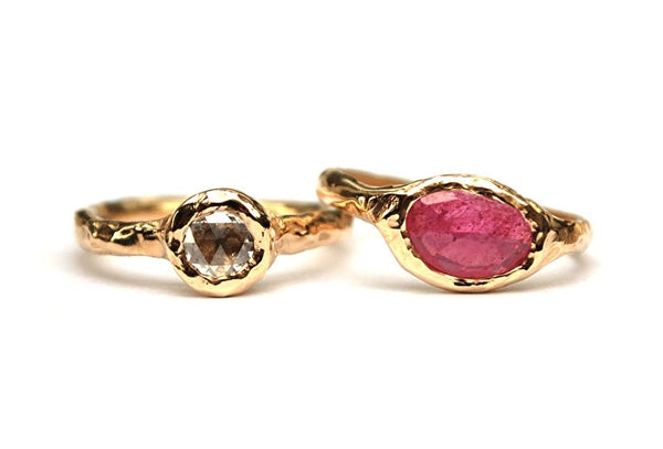 Ring met knalroze saffier