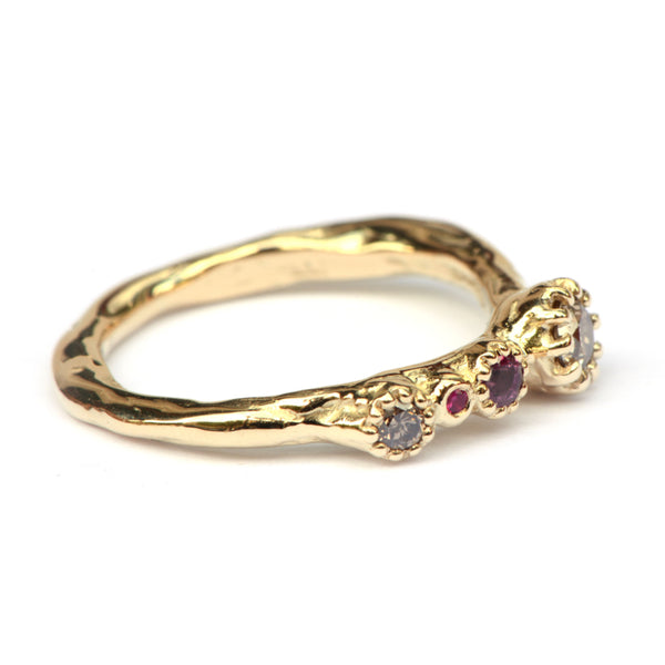 Zita ring met bruine diamanten en robijnen