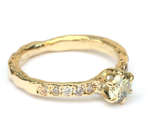 Sprankelende ring met light fancy diamanten