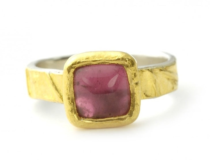 Ring bekleed met goud met roze tourmalijn