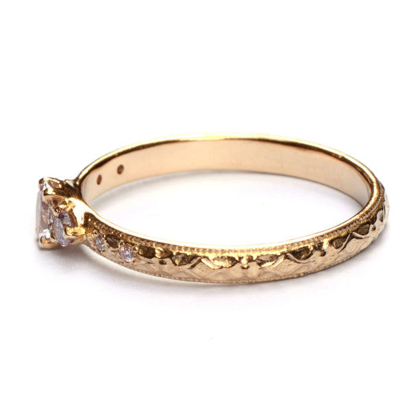 Ring met roze diamanten