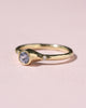 Elegante ring met grijze saffier en diamantjes