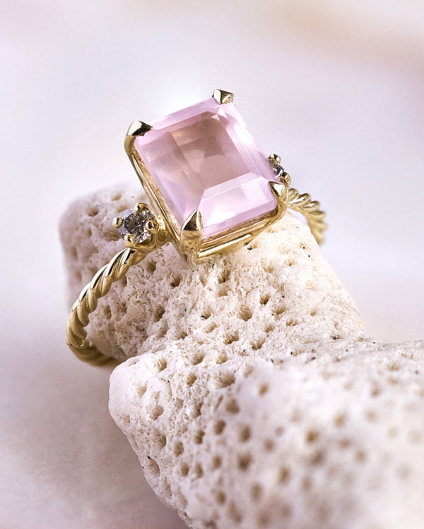 Ring met rozekwarts