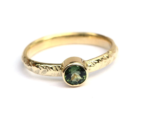 Groene toermalijn ring