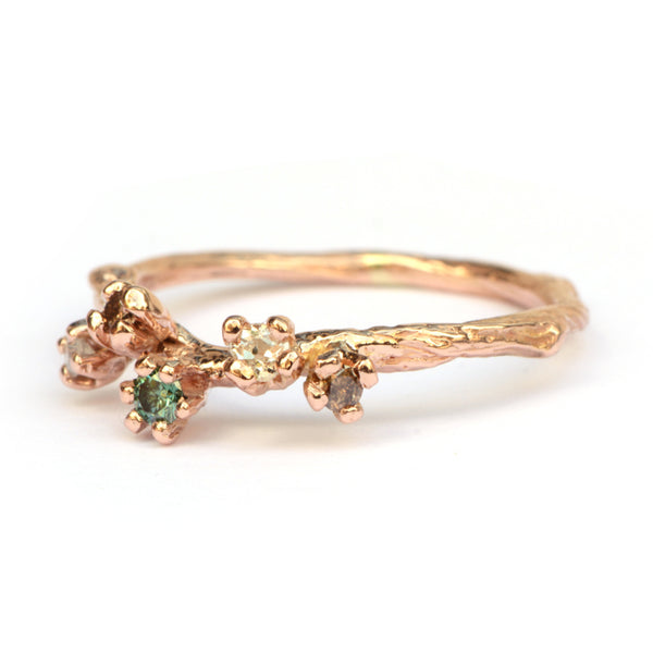 Grillige aanschuifring met fancy diamanten