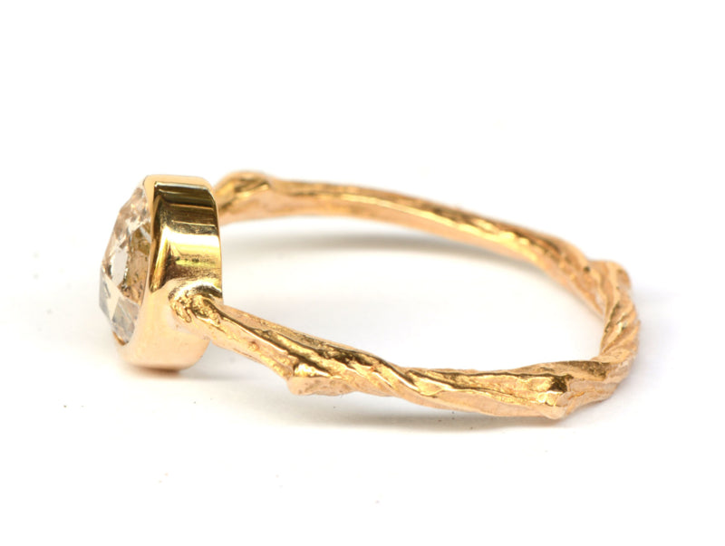 Twiggy ring met antieke diamant