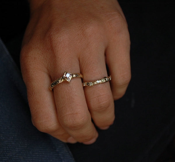 Ring met bolsjewiek geslepen diamant
