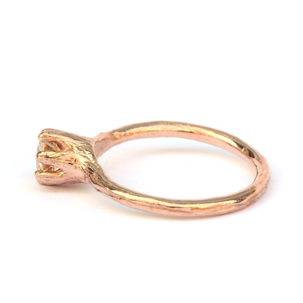 Nymph ring in roodgoud met diamant