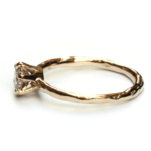 Ring met champagnediamant