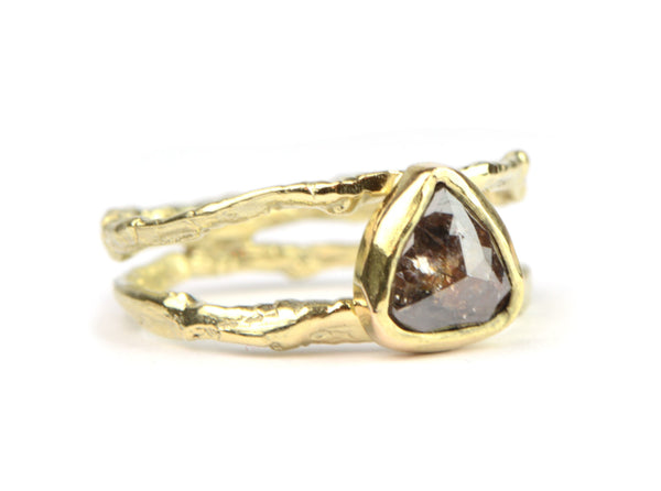 Prachtige verlovingsring met roodbruine diamant