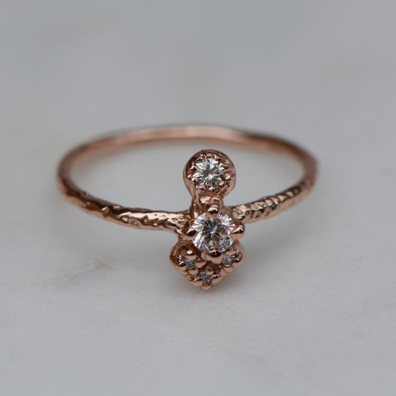 Bindi ring met witte diamant