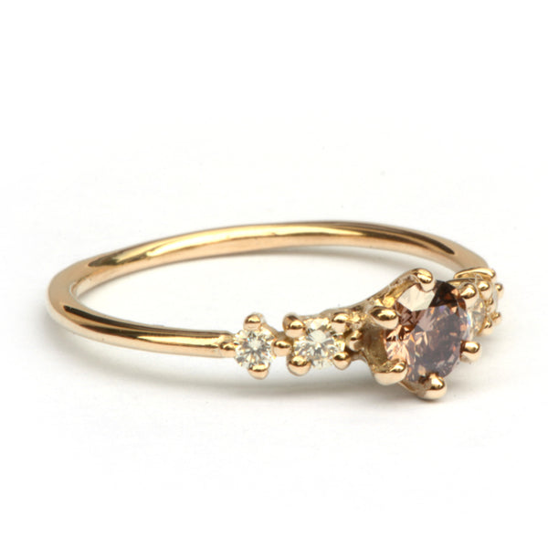 Verlovingsring met reddish brown diamant
