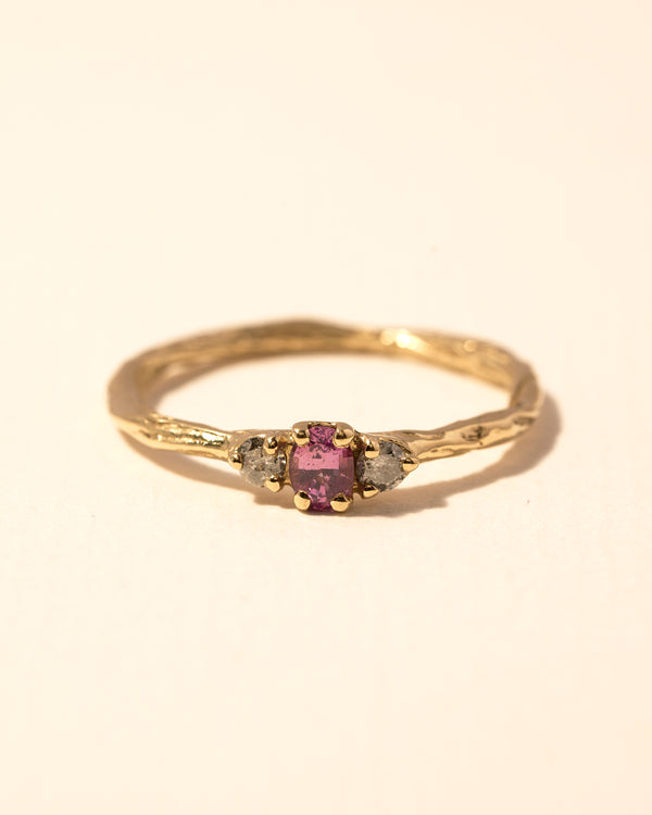 Ring Amy roze saffier grijze diamanten